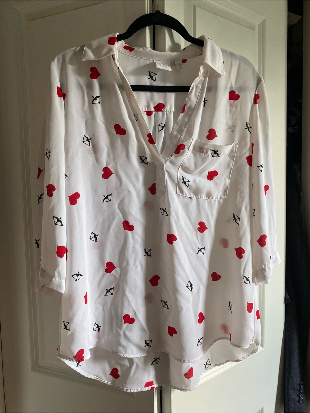 New York & Company White Blouse with Red Hearts and Black Bows